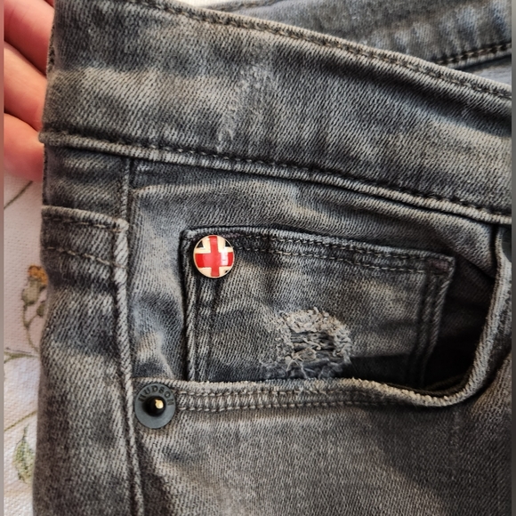 Hudson Krista Super Skinny Jeans 26 Distressed Grey EUC - Picture 9 of 9